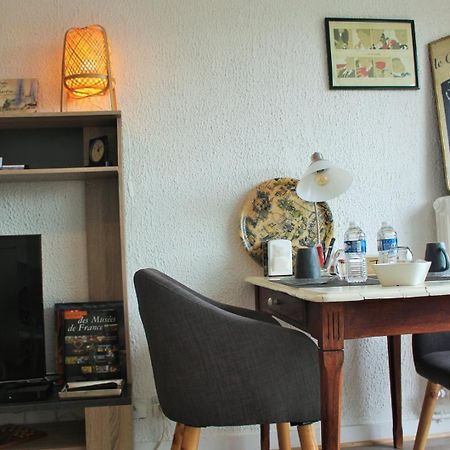 Le Clos Pichot - Studio Avec Balcon, Parking Prive - 5Mn Gare Chartres Exterior photo